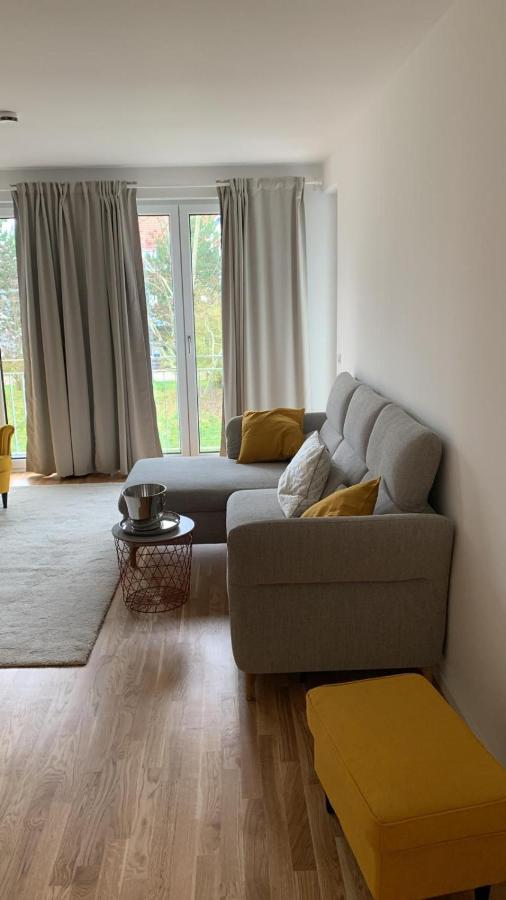 Neue Stillvolle Wohnung Im Steinbach Palais, Ideale Lage บาดซาโรว์ ภายนอก รูปภาพ